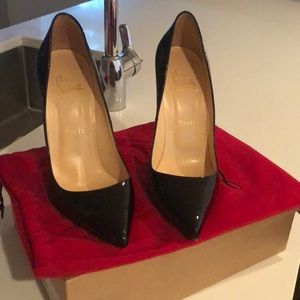 Christian louboutin black pumps 38.5 must go